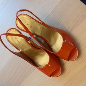 Tahari patent leather heels. Burnt orange. Sz 7
